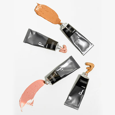 Glow with Highly Pigmented Mica-Free Shimmer