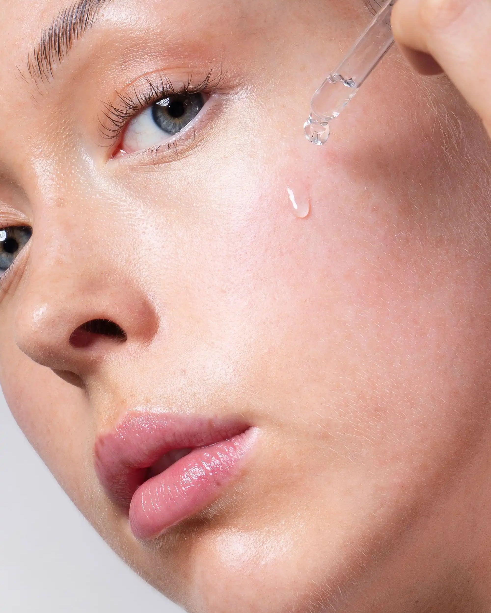 Hyaluronic Acid 2% Plumping Serum